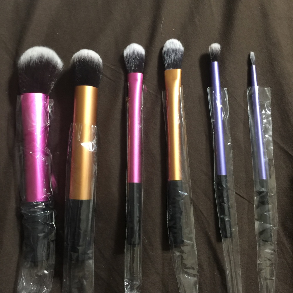 Six PC Multi Colored Brush Set - Picture 5 of 5